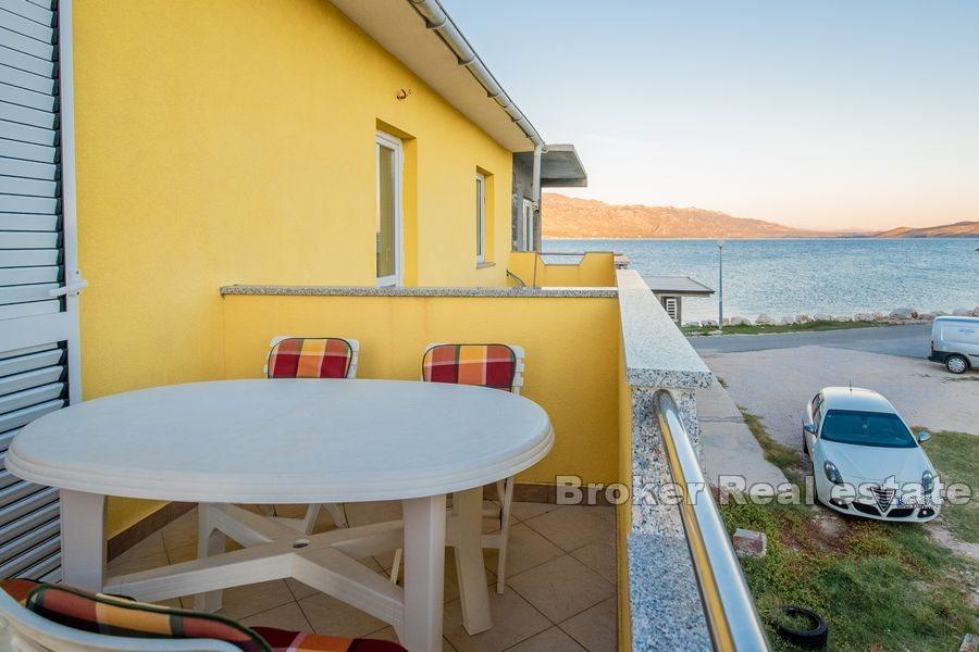 Dvojna kuća prvi red do mora