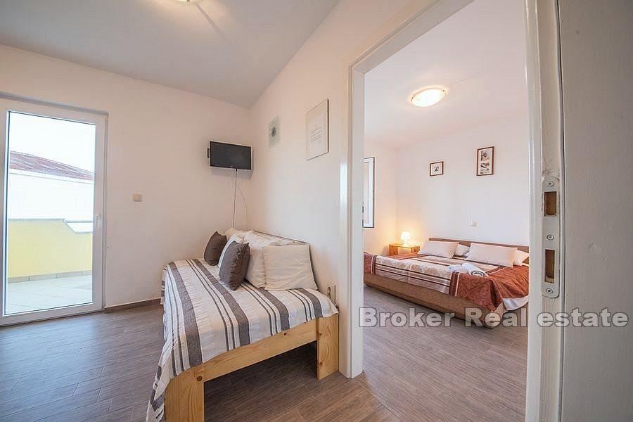 Parhus första raden mot havet