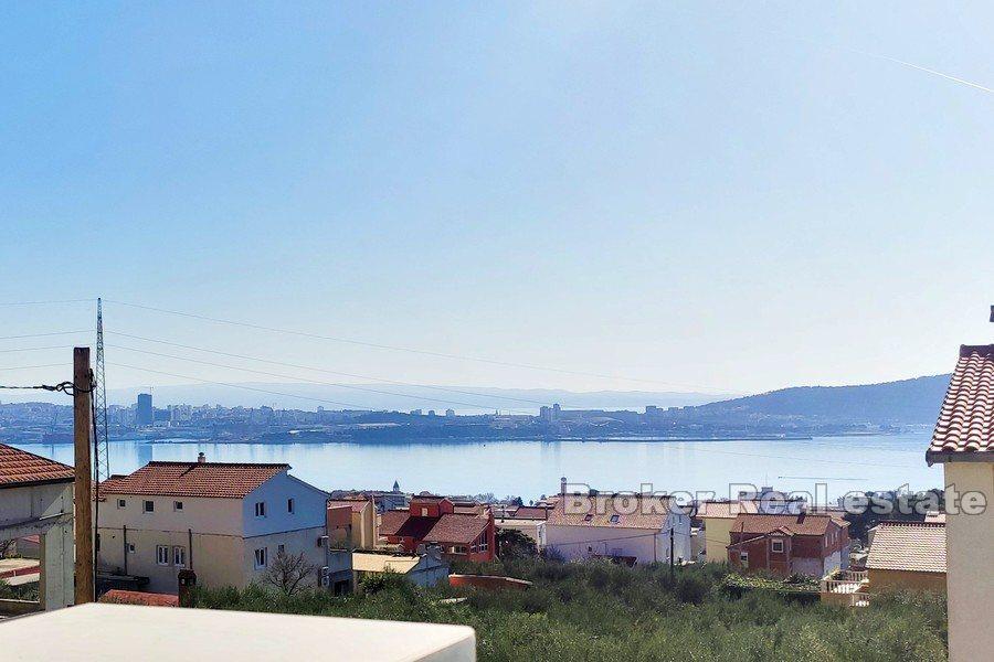 Mehrfamilienhaus mit Meerblick