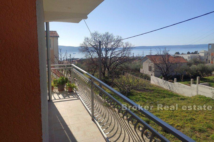 Apartmanska kuća sa pogledom na more