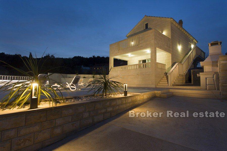 Charmante villa avec vue mer
