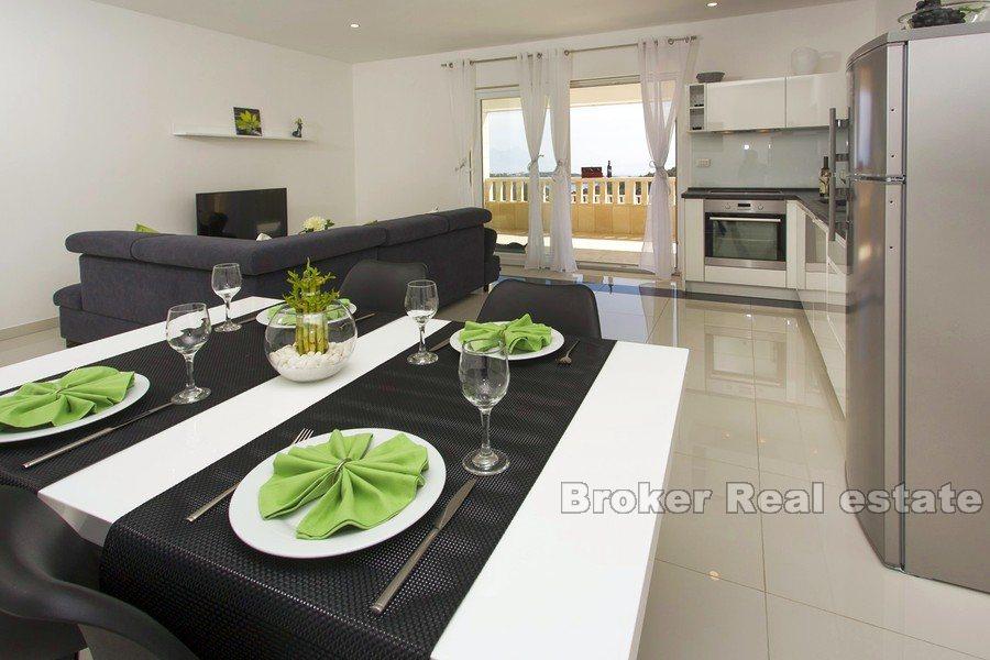 Charming villa with sea view