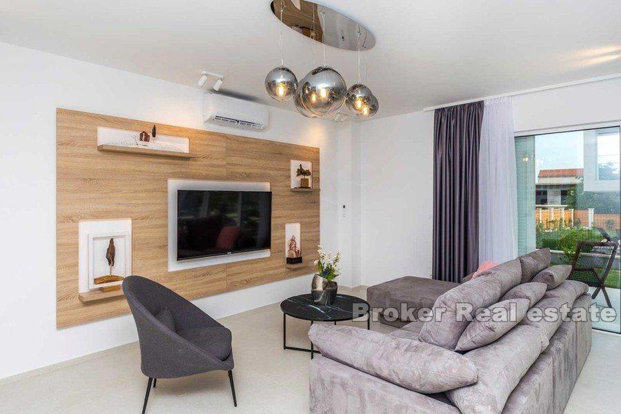 Villa moderne avec piscine