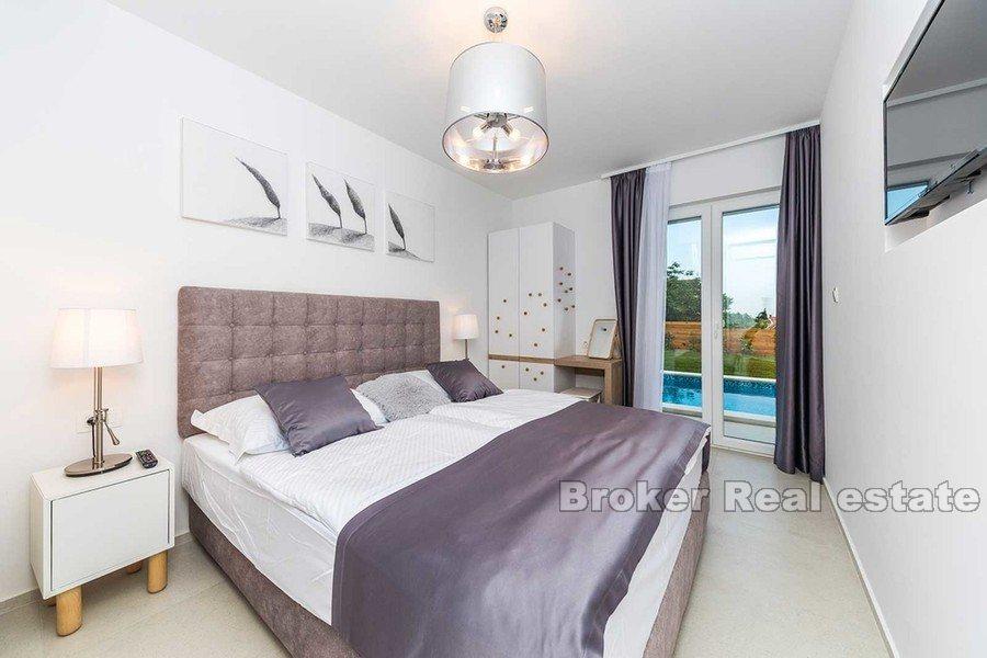 Moderní vila s bazénem