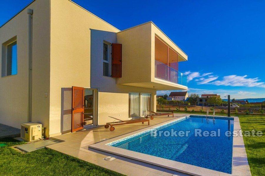 Moderne Villa mit Pool