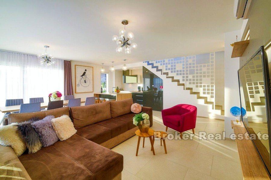 Moderne Villa mit Pool