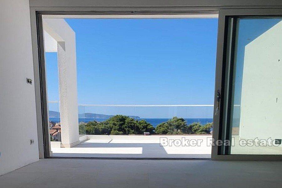 New apartments with sea view