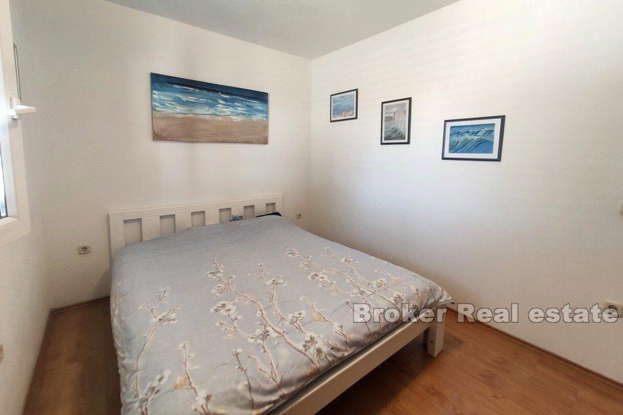 Очаровательный дом с бассейном