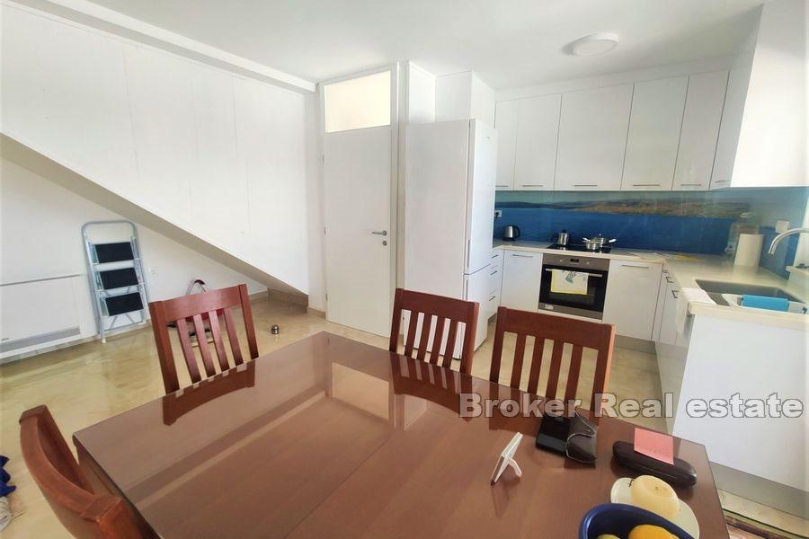 Kuća u prvom redu do mora