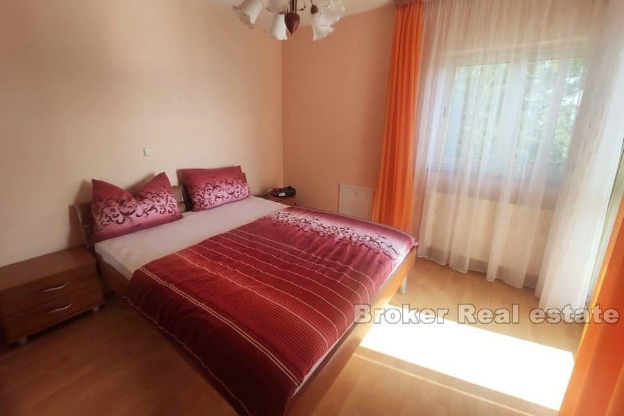 Attraktivt hus med öppen utsikt över havet