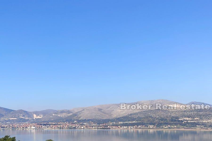 Building plot with sea view