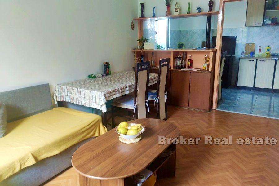 Apartment in the immediate vicinity of the sea
