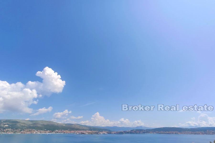 Многоквартирный дом с видом на море