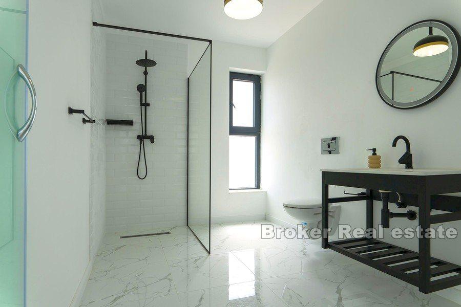 Modern villa with swimming pool