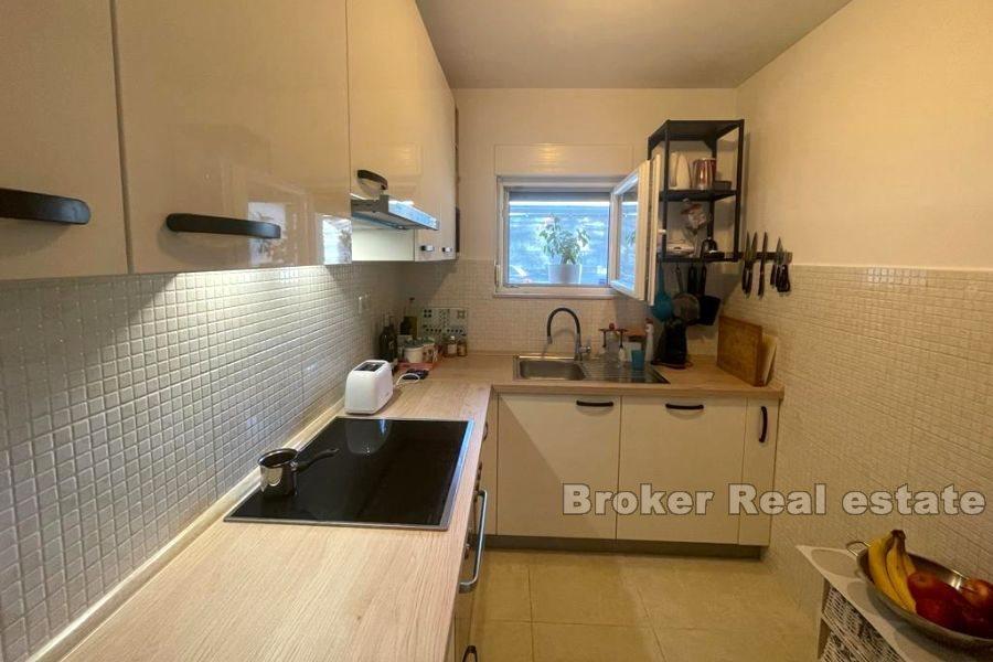 To-roms leilighet nær sjøen