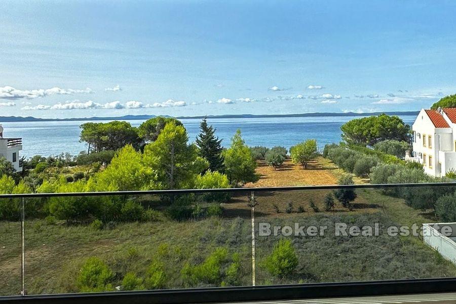 Penthouse mit Panoramablick auf das Meer