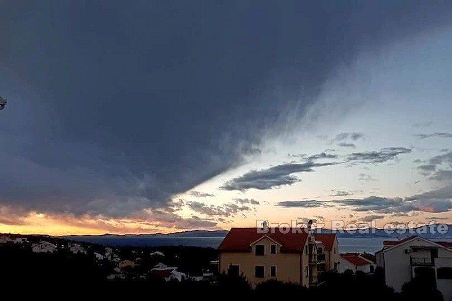 Leilighet med 2 soverom og havutsikt