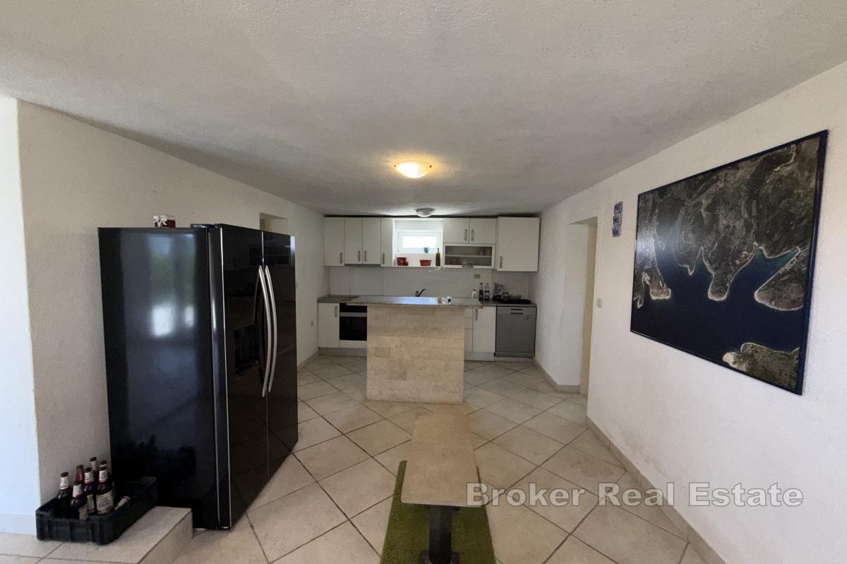 Casa mediterranea con piscina vicino al mare