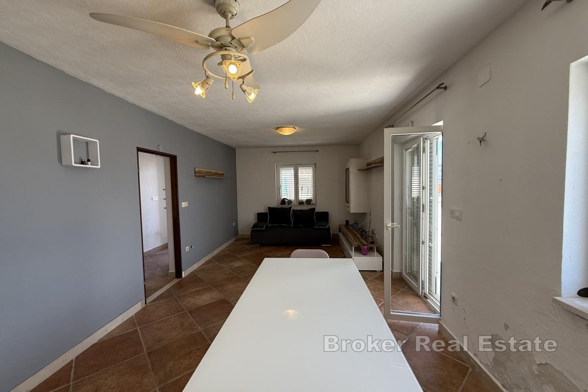 Casa mediterranea con piscina vicino al mare