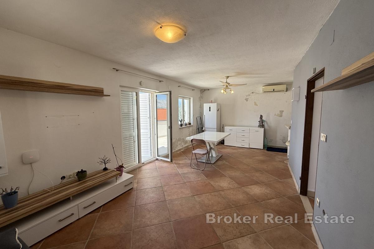 Casa mediterranea con piscina vicino al mare