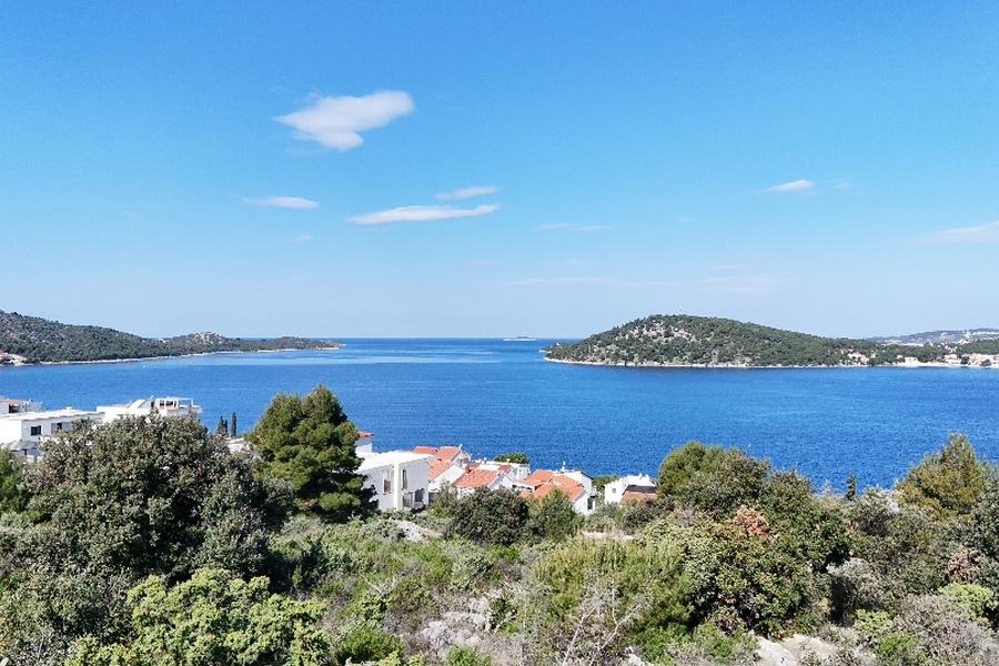 001-2041-109-Rogoznica-Building-land-with-a-sea-view-for-sale