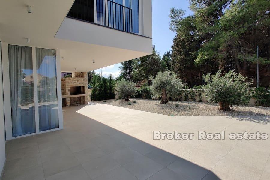 Villa avec piscine proche de la mer