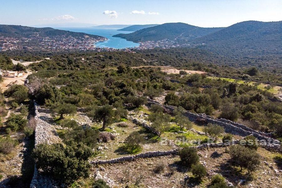 Byggnadsmark med havsutsikt