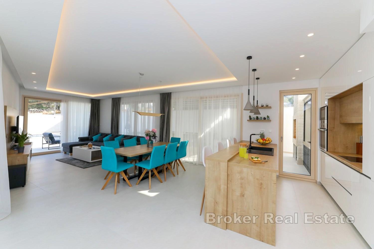 Moderní vila s bazénem