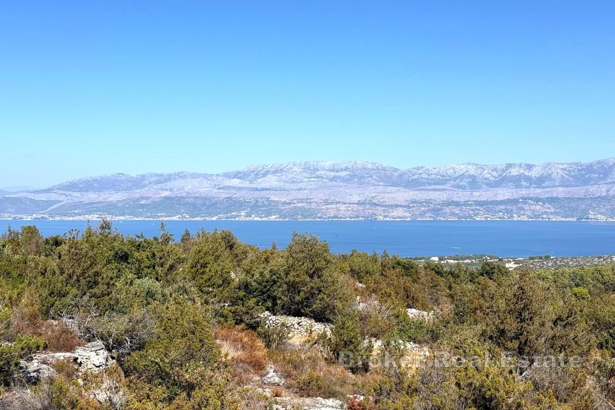 Großzügiges Grundstück mit freiem Blick auf das Meer und die Stadt Split