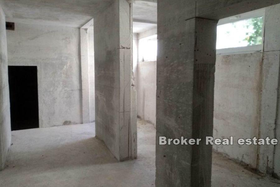 Dragovode, multipurpose business space