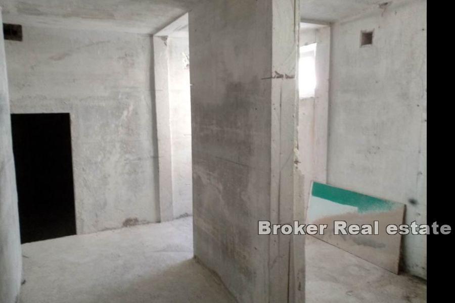 Dragovode, multipurpose business space