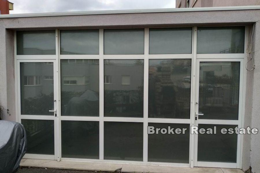 Dragovode, multipurpose business space