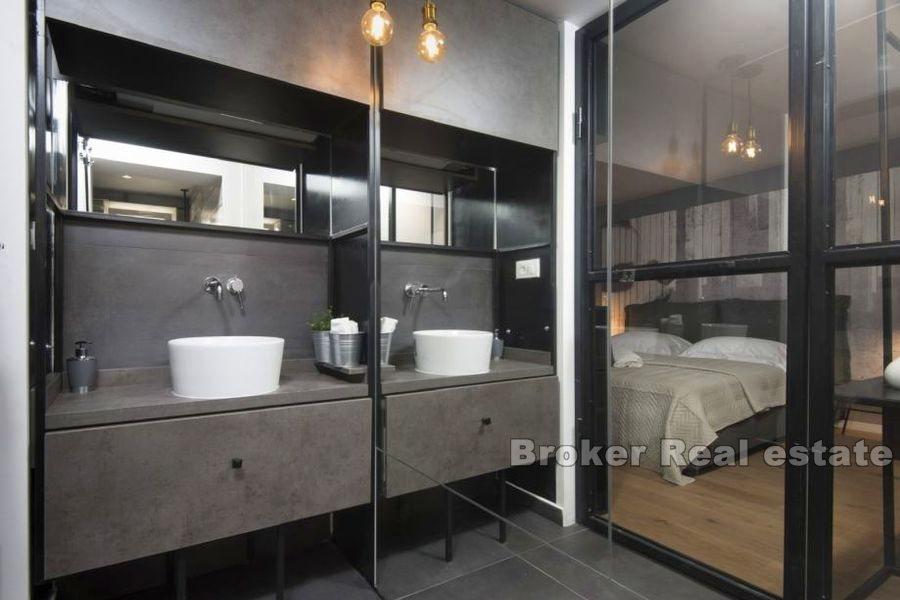 Renovirana kuća u centru