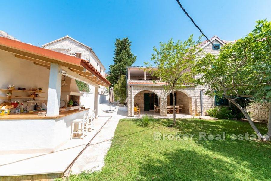 Renovirana kamena kuća
