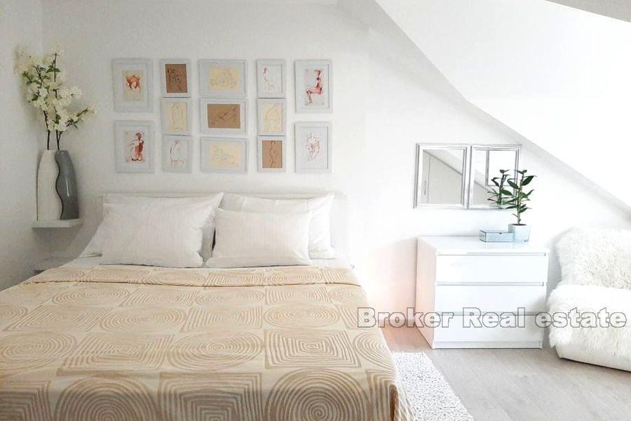 Bol, pohodlný apartmán s jednou ložnicí