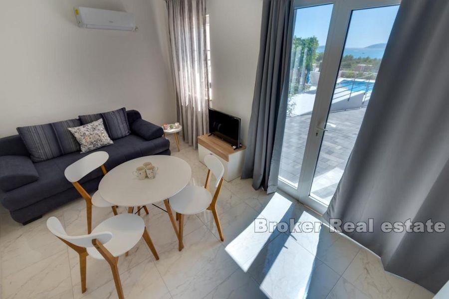 Kuća sa bazenom i otvorenim pogledom na more