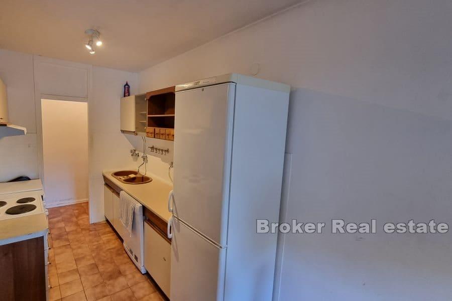 Bol, komfortabel to-roms leilighet