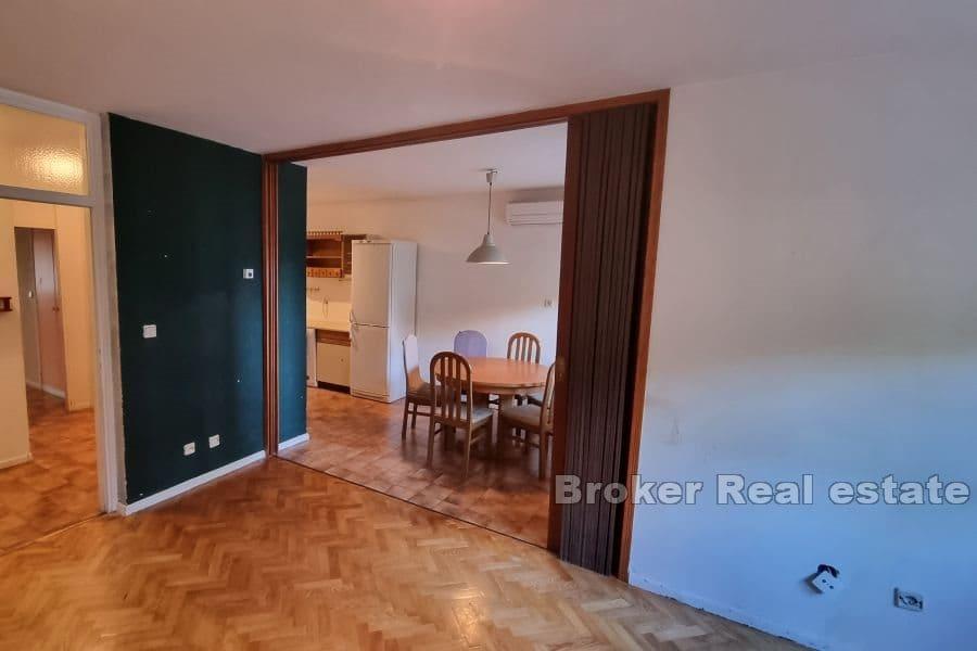 Bol, komfortabel to-roms leilighet