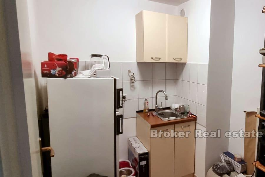 Plokite, Víceúčelové kancelářské prostory