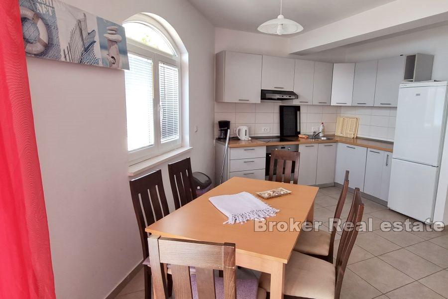 Haus mit Pool und Meerblick