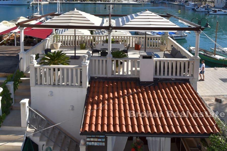 Propriété unique au bord de l'eau