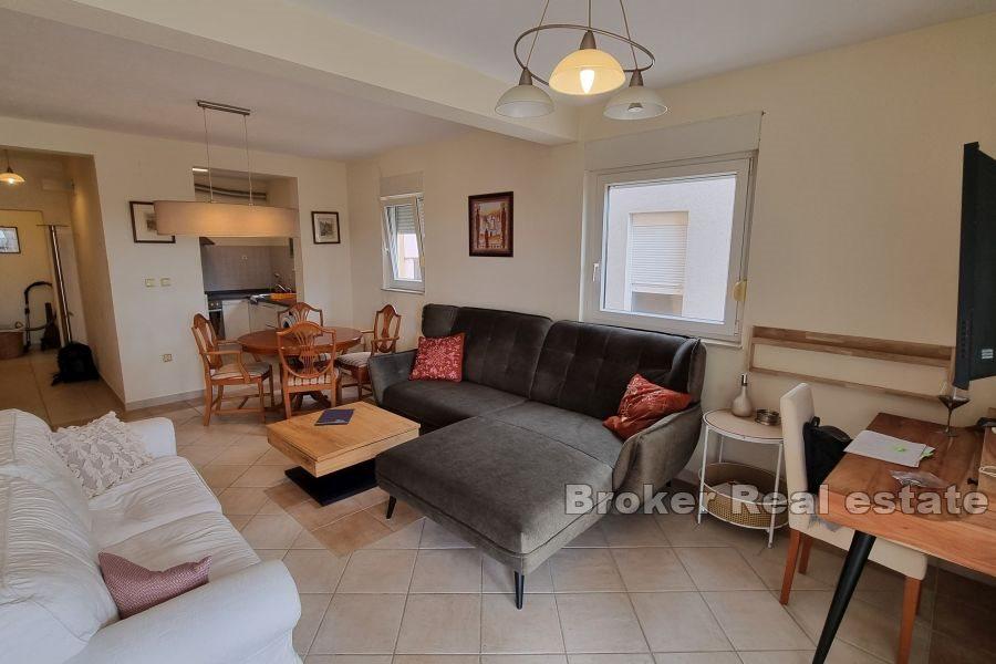 Apartment near the sea