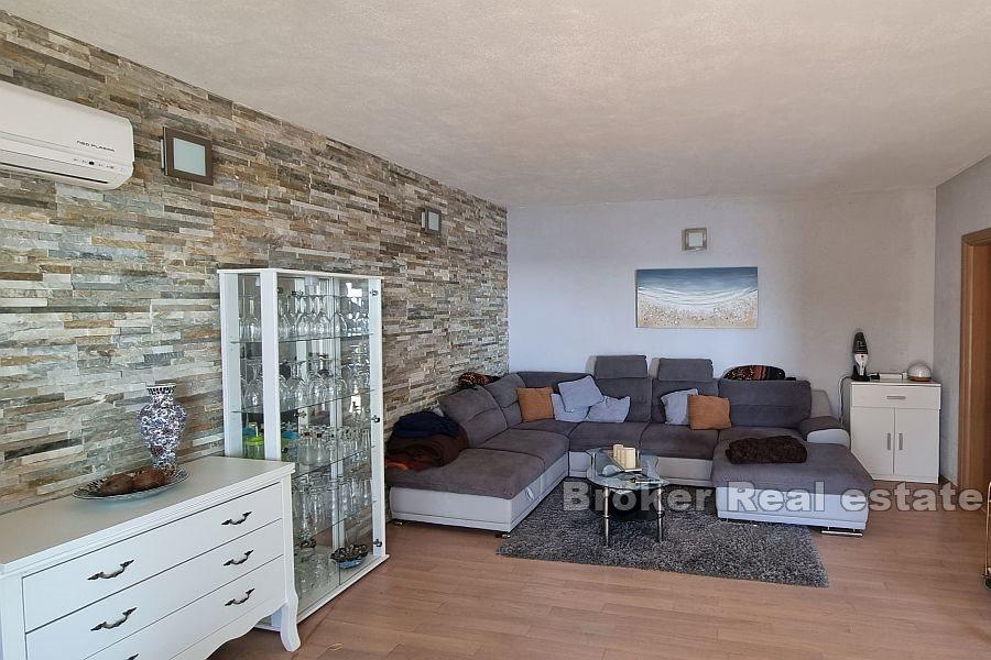 Kuća u prvom redu do mora