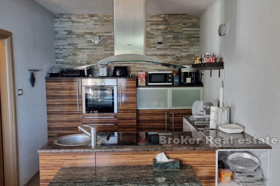 Kuća u prvom redu do mora