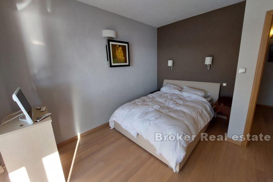 Дом в первом ряду от моря