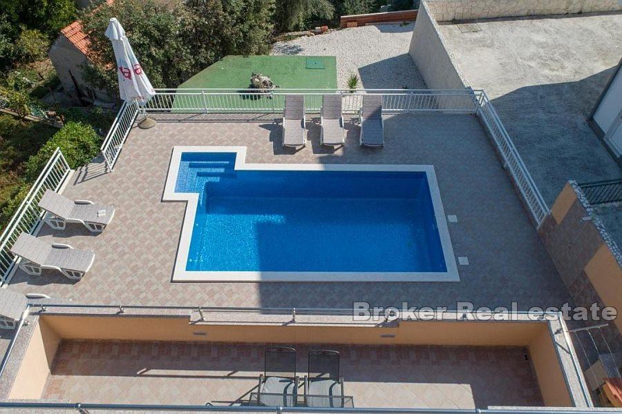 Haus in zweiter Reihe zum Meer