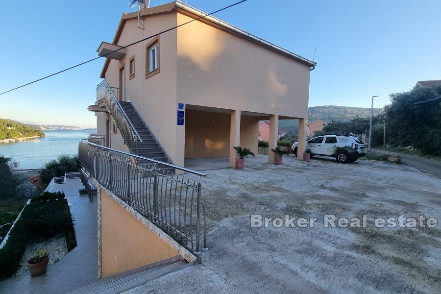 Haus in zweiter Reihe zum Meer