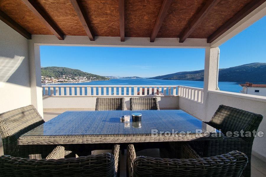 House with open sea view