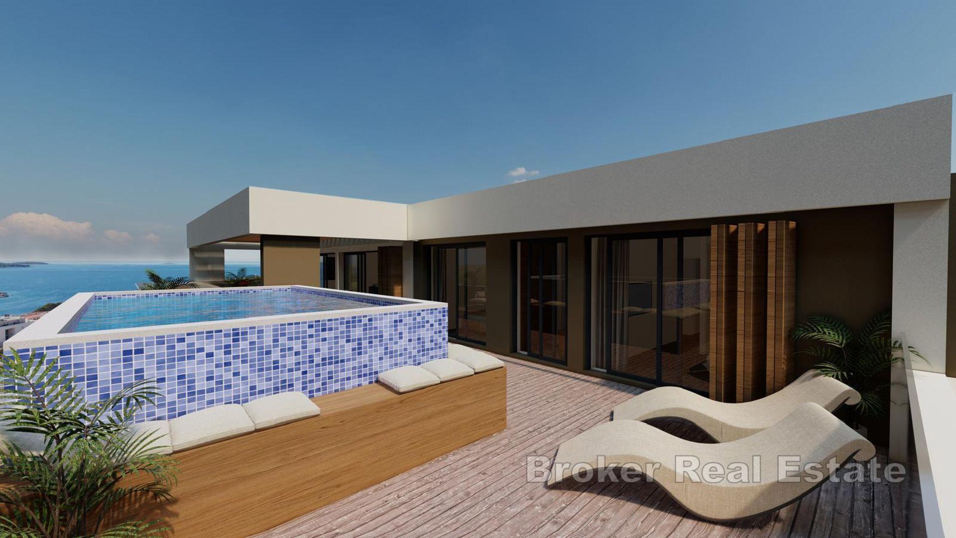 Attico di lusso con vista mare