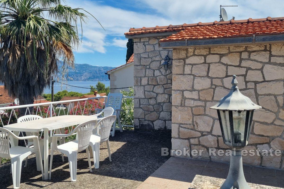 001-2041-95-Island-of-Brac-Stone-house-with-garden-and-an-sea-view-for-sale